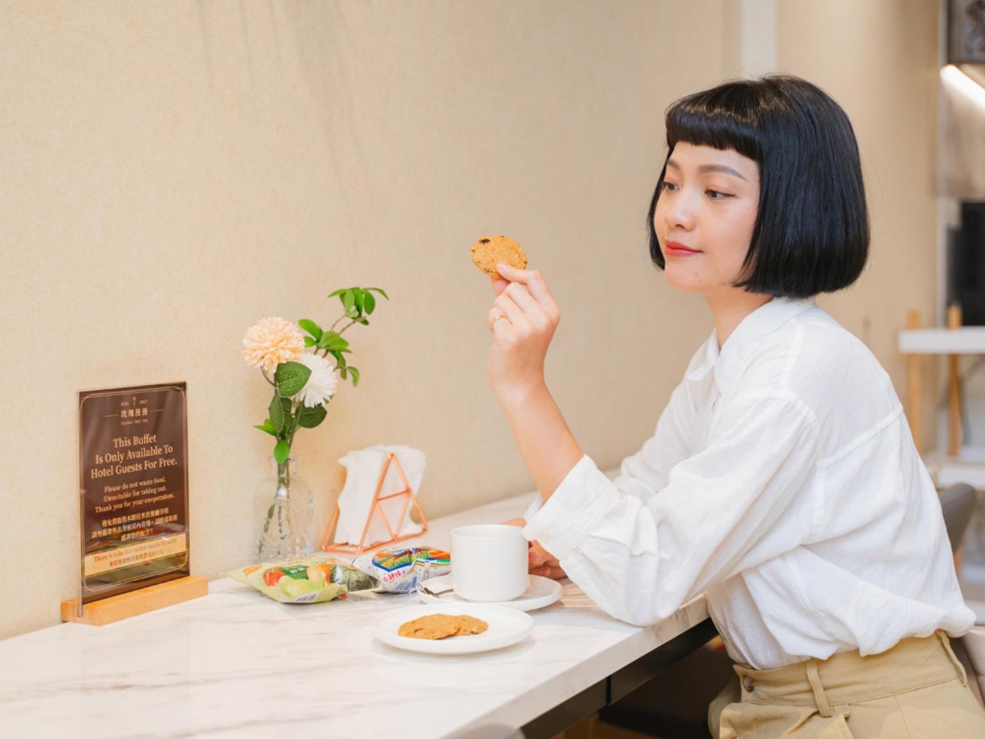 Royal Rose Hotel Zhongshan Taipei Bagian luar foto