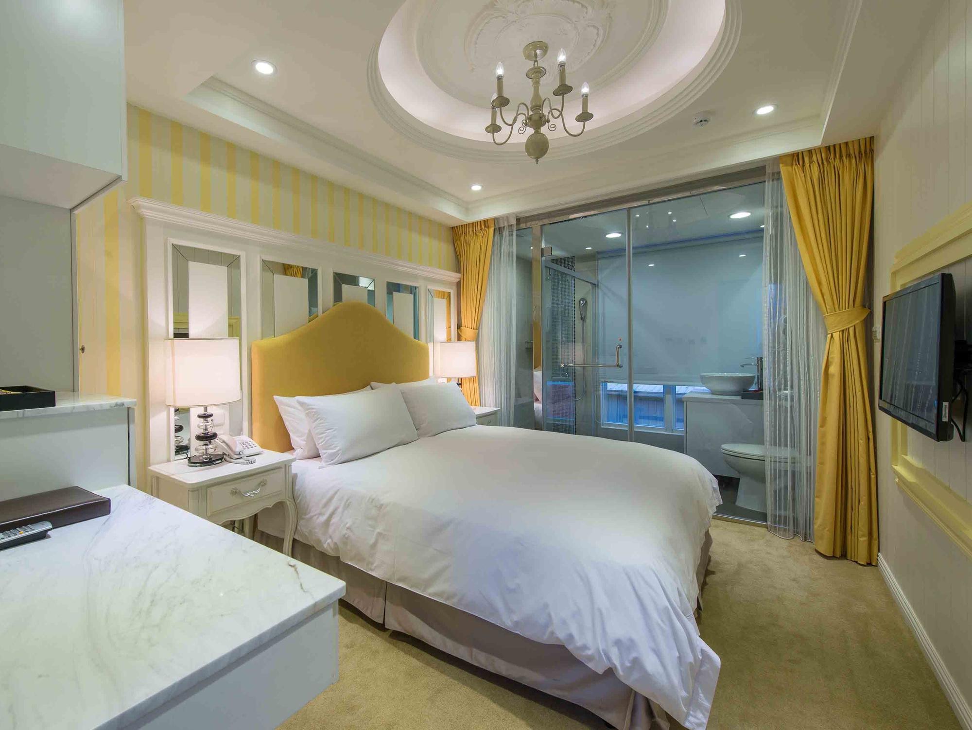 Royal Rose Hotel Zhongshan Taipei Bagian luar foto